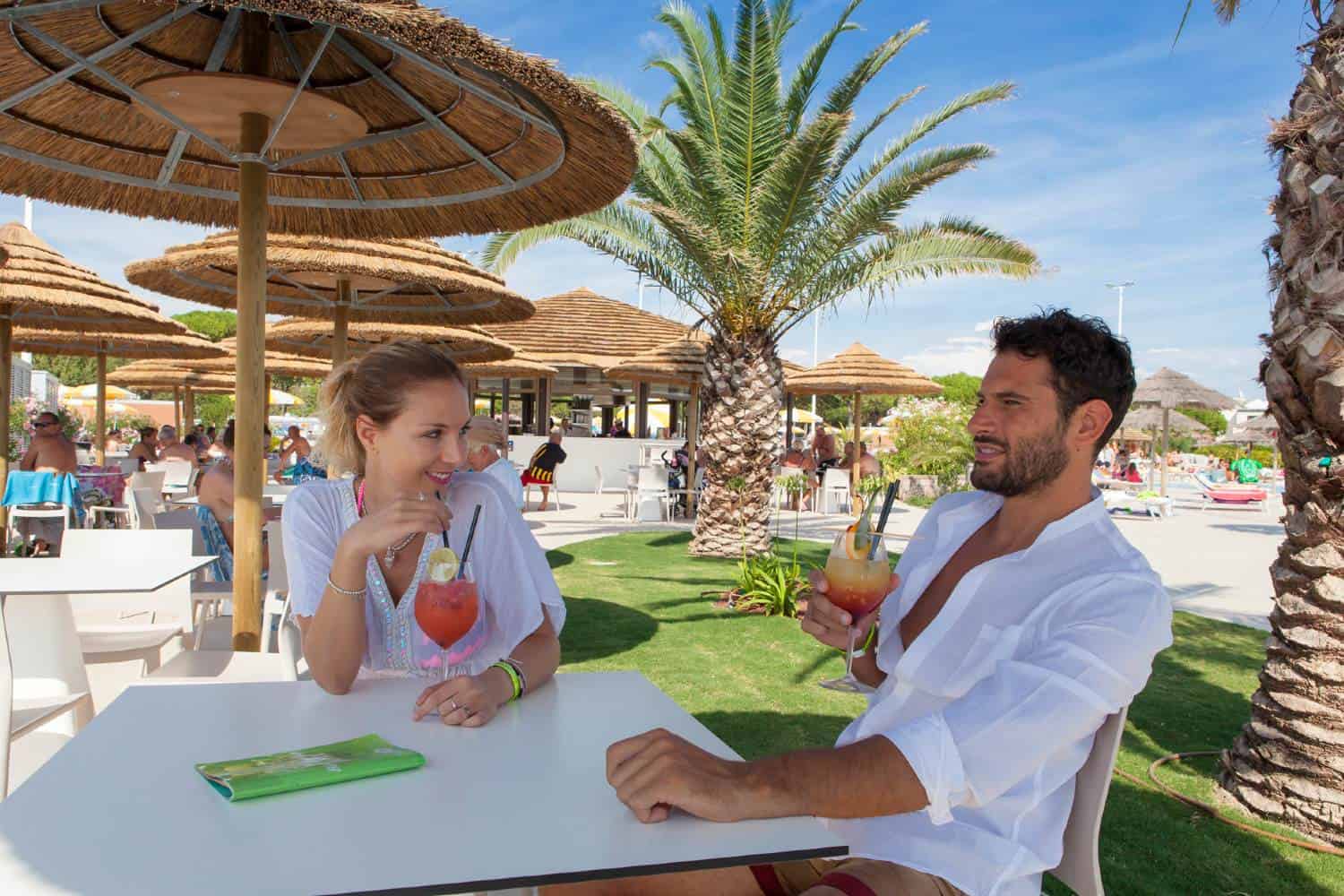 Pool Bar