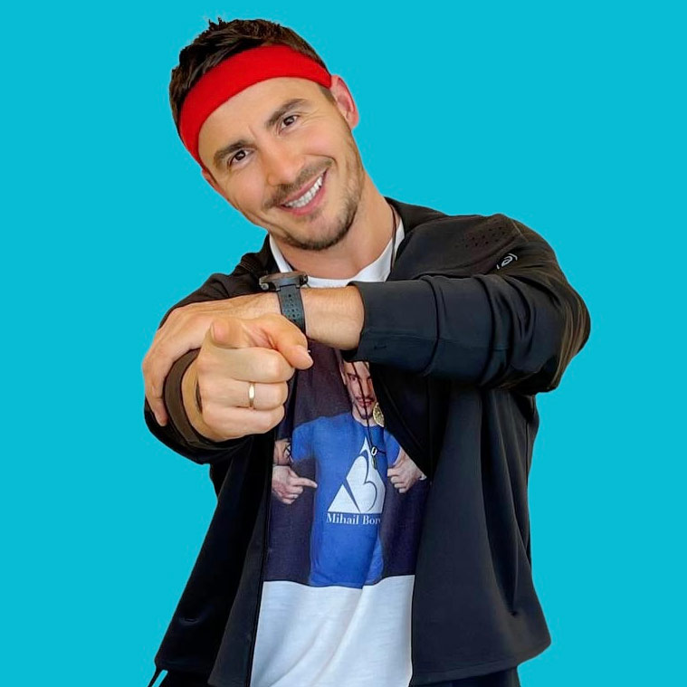 Presenter mihail bordea